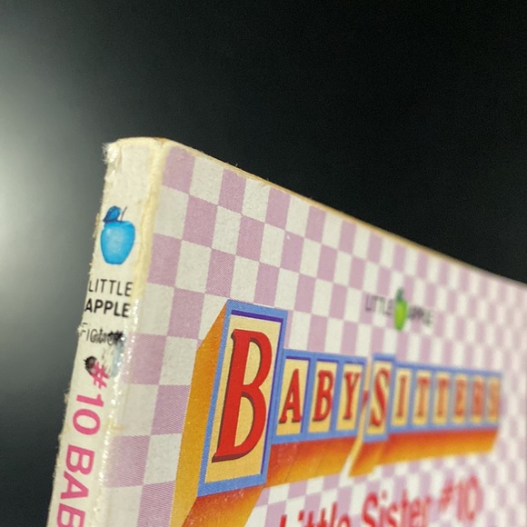 Baby-Sitters Little Sister #10: Karen’s Grandmothers by Ann M. Martin - Novel - Picture 9 of 9